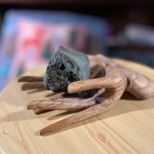 Volcanic Smelted Glass